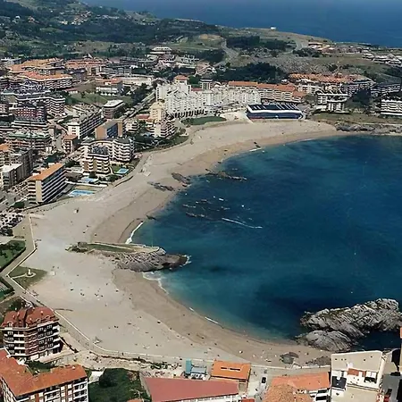 Chalet Adosado Con Encanto Junto Al Mar, En 펜션 카스트로우르디알레스