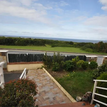 Chalet Adosado Con Encanto Junto Al Mar, En 카스트로우르디알레스