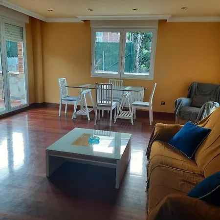 Chalet Adosado Con Encanto Junto Al Mar, En *